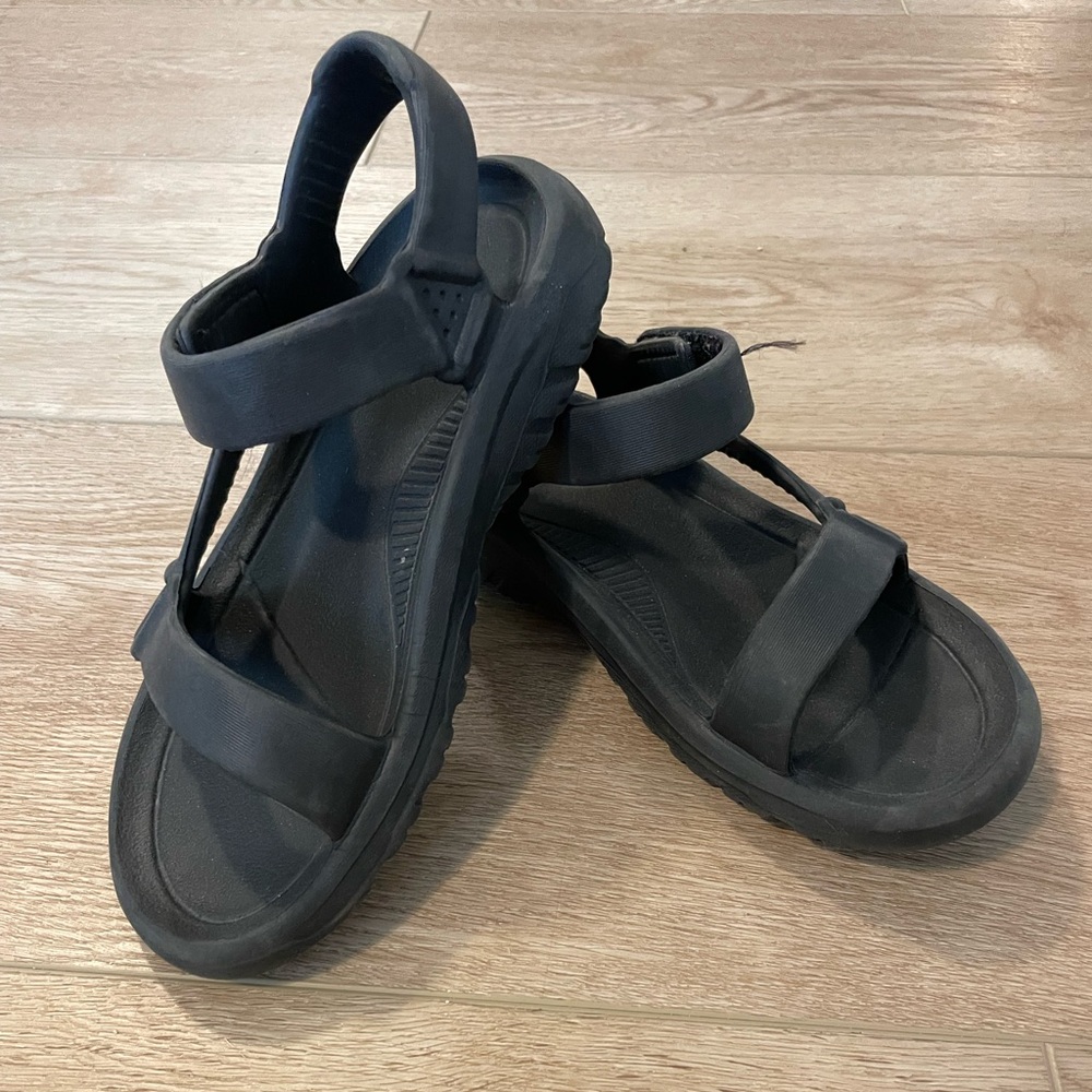 Teva Hurricane Drift Water Sandal Black size 6